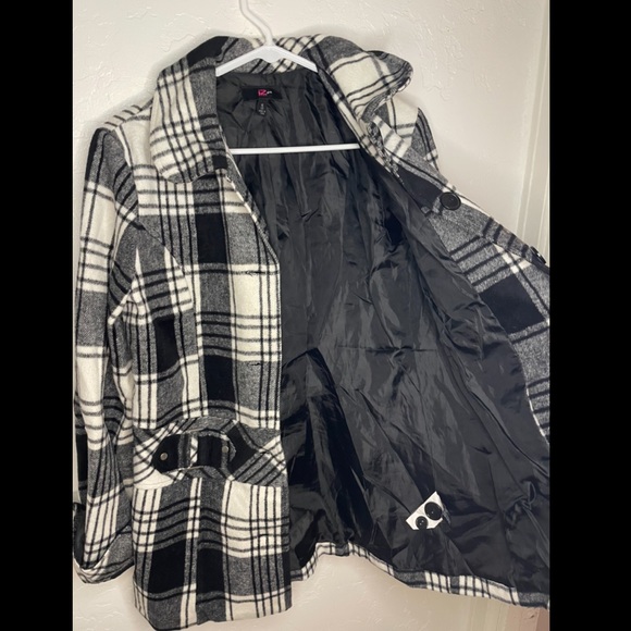 💥FLASH SALE ON EVERYTHING! I just got some new inventory and need to make room! - Picture 2 of 4